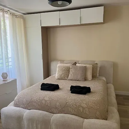 Cosy Moderne 19 Appartamento Parigi